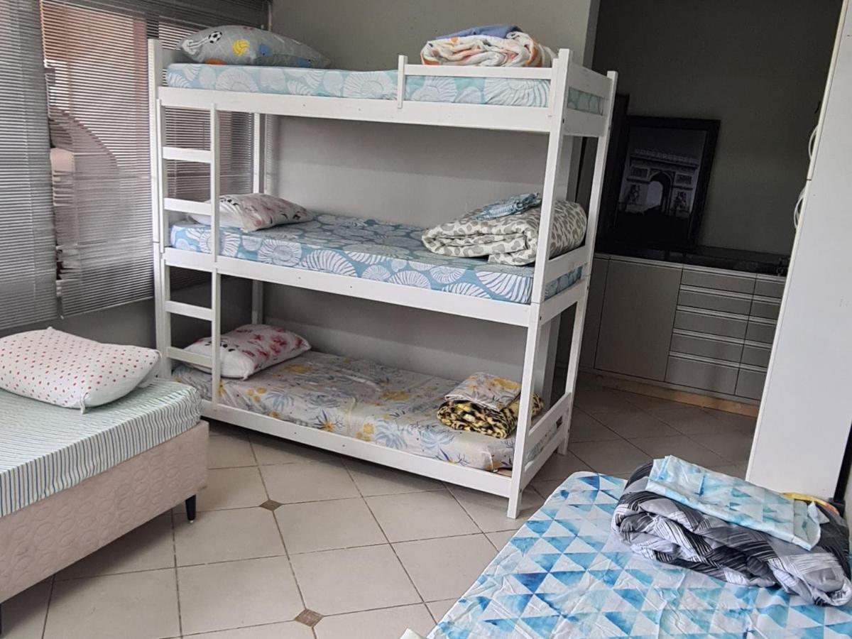 Hostel Oktoberfest Casa Laranja Блуменау Екстериор снимка